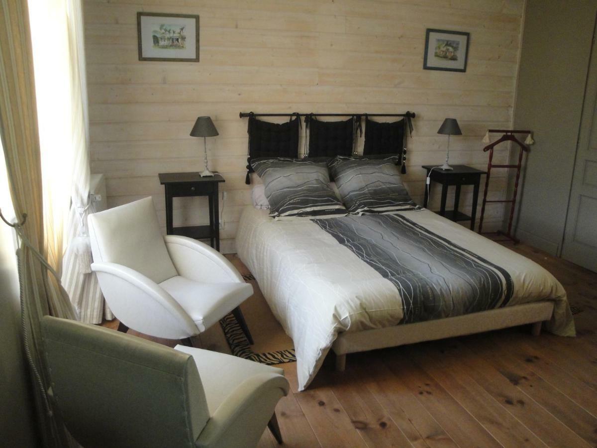 Le Relais Des Capucines Bed & Breakfast Largnac Exterior photo