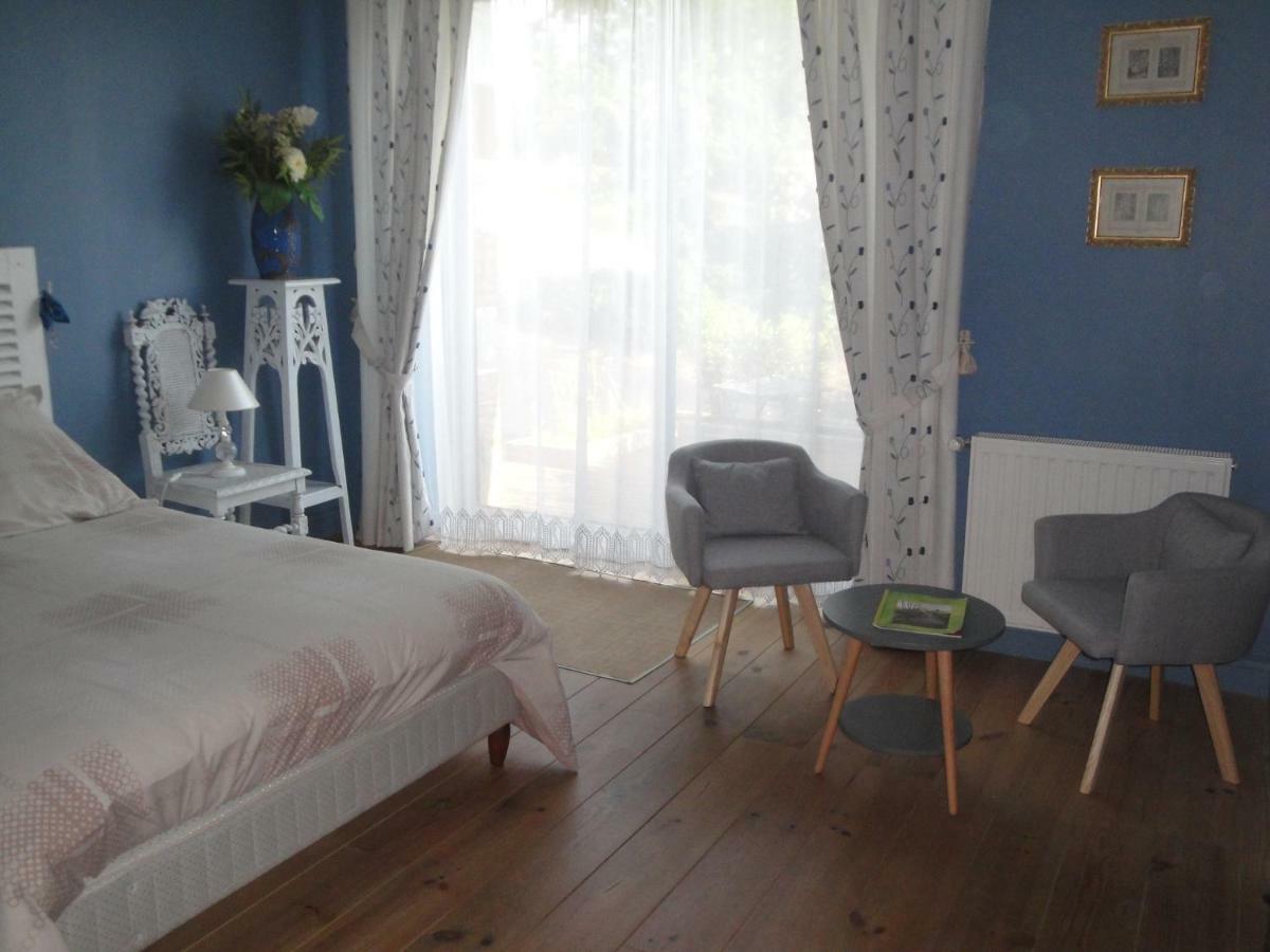 Le Relais Des Capucines Bed & Breakfast Largnac Exterior photo